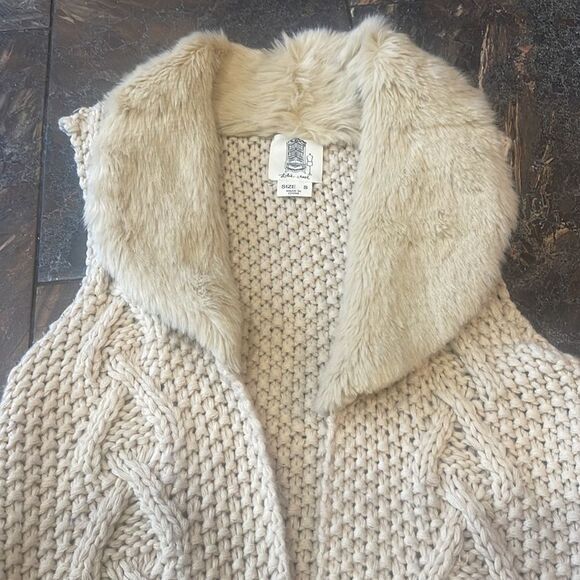 Anthropologie Lily’s Closet Ivory Sweater Vest With Faux Fur Collar Size S - Picture 8 of 15